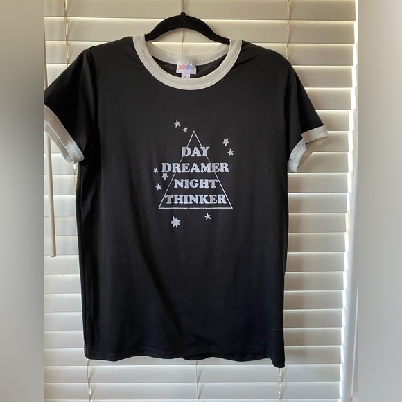 LuLaRoe Tee - Picture 2 of 8